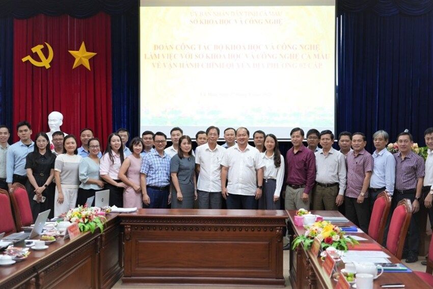Đoàn công tác Bộ Khoa học và Công nghệ làm việc tại Cà Mau