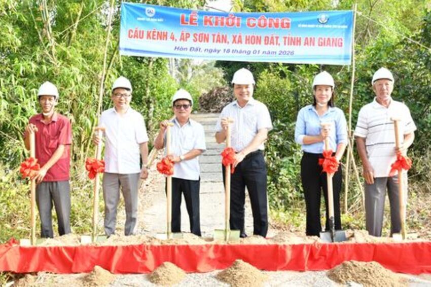 Xã Hòn Đất khởi công xây dựng 2 cây cầu giao thông nông thôn