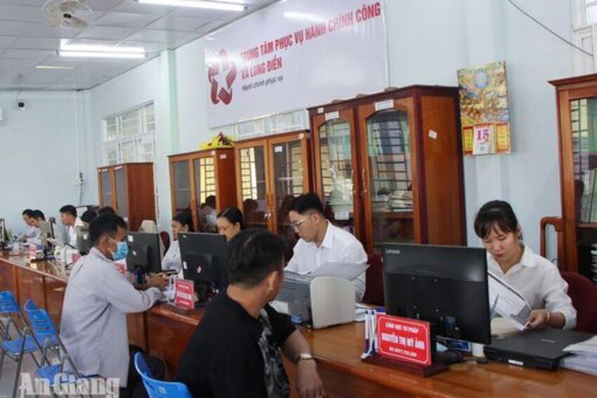 Chính quyền phục vụ, người dân thụ hưởng