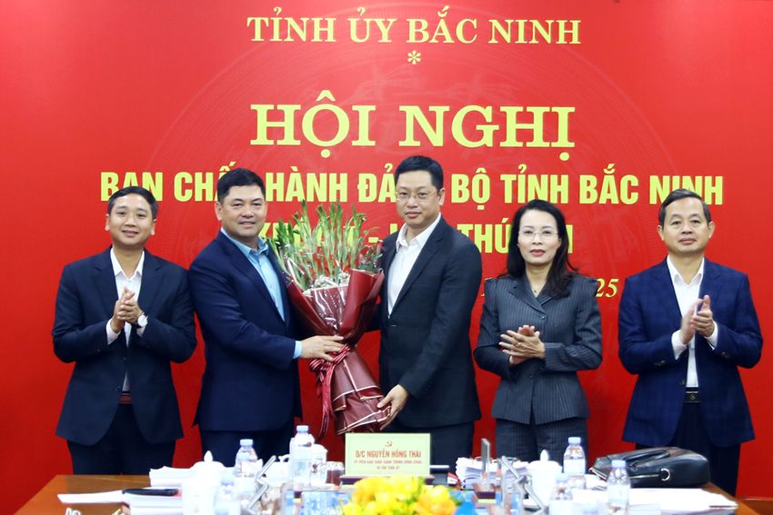Đồng chí Trần Huy Phương được bầu giữ chức Phó Bí thư Tỉnh ủy Bắc Ninh