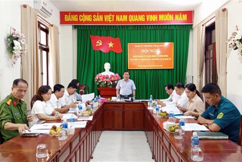 Phường Thuận Hưng: Hội nghị kiểm điểm tập thể, cá nhân Ban Thường vụ Đảng ủy Phường năm 2025