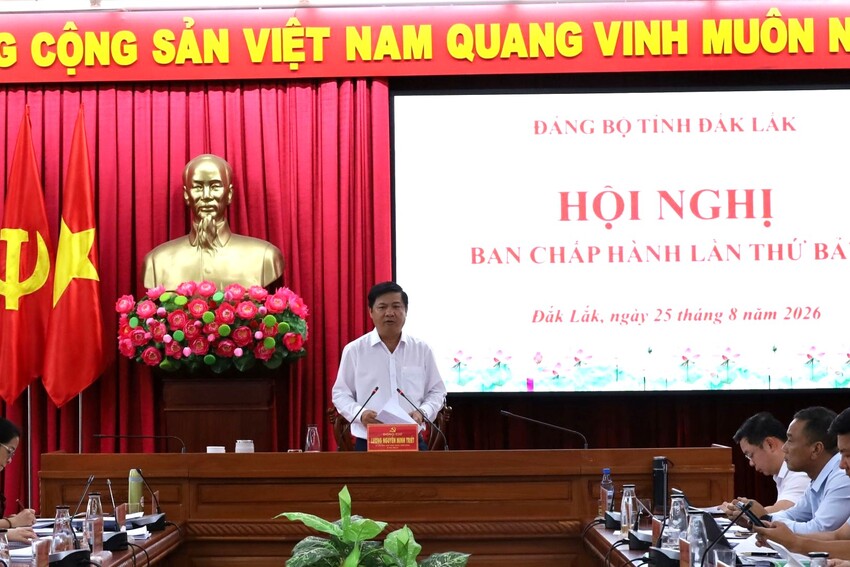 Tỉnh ủy thông qua 3 đề án thành lập Đảng bộ Mặt trận Tổ Quốc, các đoàn thể tỉnh, Đảng ủy HĐND tỉnh và chuyển giao công tác dân vận