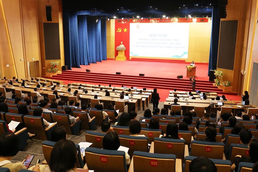 Ngành Thuế Lào Cai phổ biến chính sách pháp luật thuế cho các Doanh nghiệp, HTX