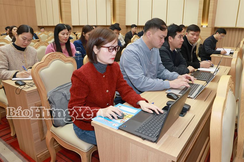 Tập huấn quản trị, sử dụng Hệ thống thông tin giải quyết thủ tục hành chính của Đảng trên môi trường điện tử