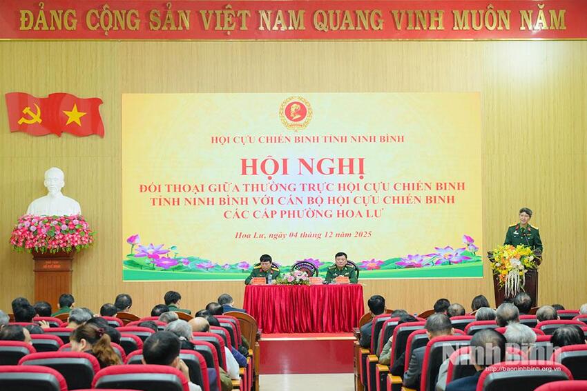 Thường trực Hội CCB tỉnh đối thoại với cán bộ Hội CCB các cấp phường Hoa Lư