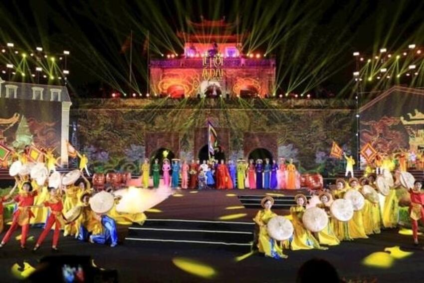 Nghị quyết 02: Lấy con người làm trung tâm, kiến tạo Hà Nội đáng sống