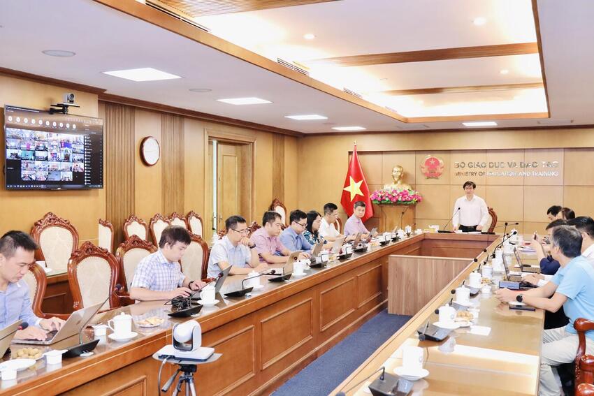 Tập huấn trực tuyến triển khai cập nhật dữ liệu học bạ số
