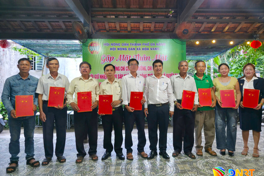 Kiện toàn tổ chức hội nông dân ở cơ sở