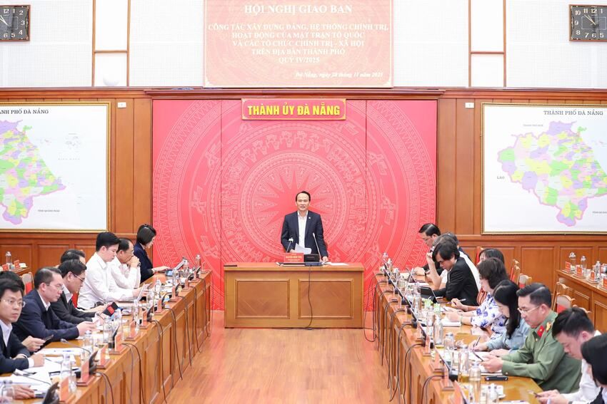 Chú trọng công tác xây dựng Đảng, thực hiện hiệu quả mô hình chính quyền địa phương 2 cấp