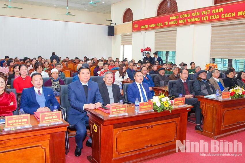 Xã Phú Long tổ chức gặp mặt “mừng Đảng, mừng Xuân” và trao tặng Huy hiệu Đảng đợt 3/2/2026