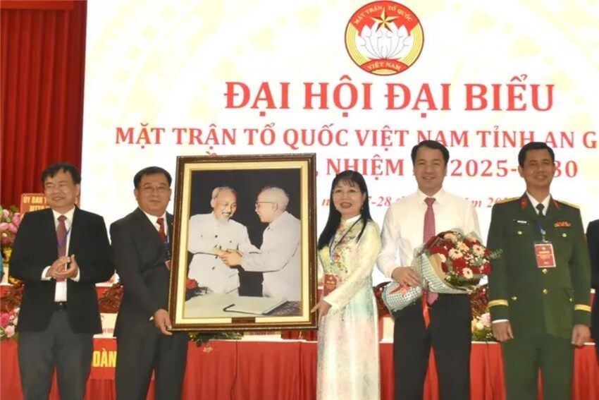 Bà Trần Thị Thanh Hương tái đắc cử Chủ tịch Ủy ban MTTQ Việt Nam tỉnh An Giang nhiệm kỳ 2025 - 2030