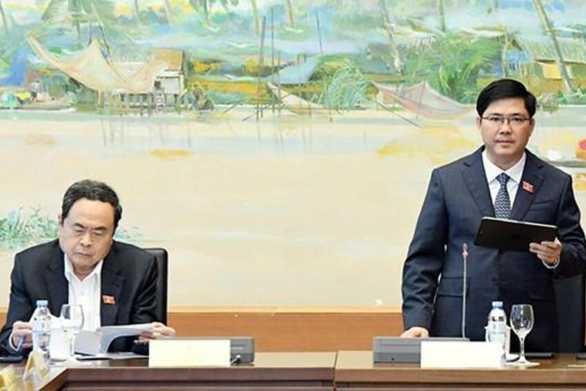 Đại biểu Quốc hội TP Cần Thơ góp ý dự thảo Nghị quyết của Quốc hội về chủ trương đầu tư Chương trình mục tiêu Quốc gia về nông thôn mới, giảm nghèo bền vững, phát triển kinh tế - xã hội vùng đồng bào dân tộc thiểu số và miền núi đến năm 2035