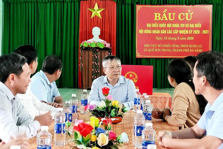 Chủ tịch HĐND thành phố Nguyễn Đức Dũng kiểm tra công tác chuẩn bị bầu cử tại các địa phương