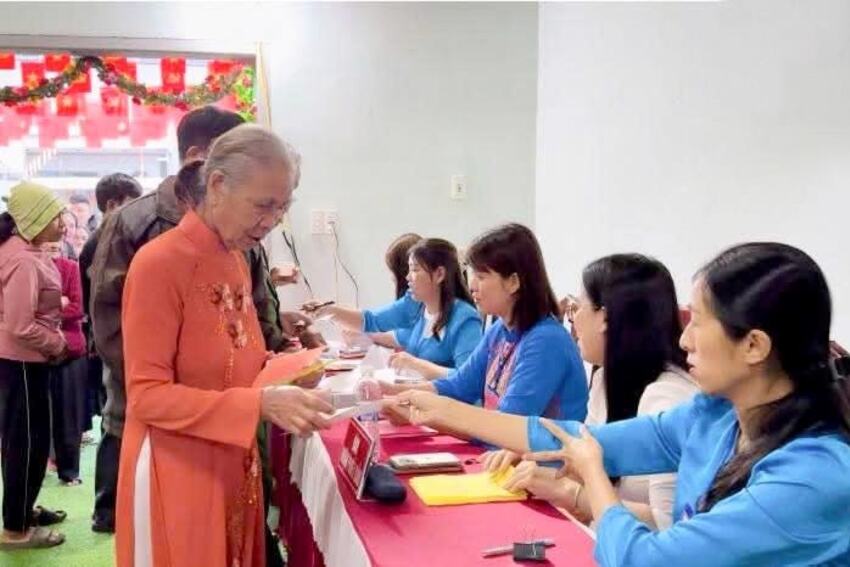 Đa dạng hóa tuyên truyền, củng cố niềm tin từ cơ sở