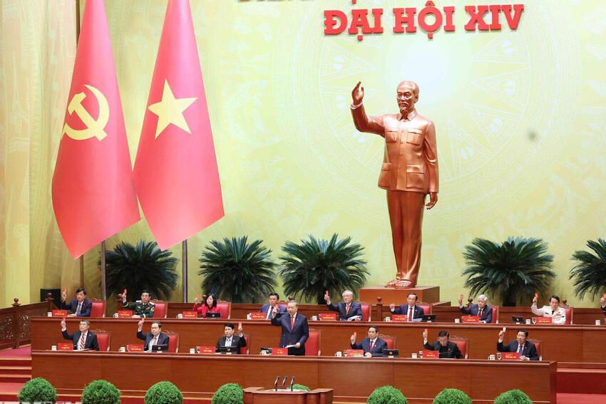 Công bố danh sách Ban Chấp hành Trung ương Đảng khóa XIV