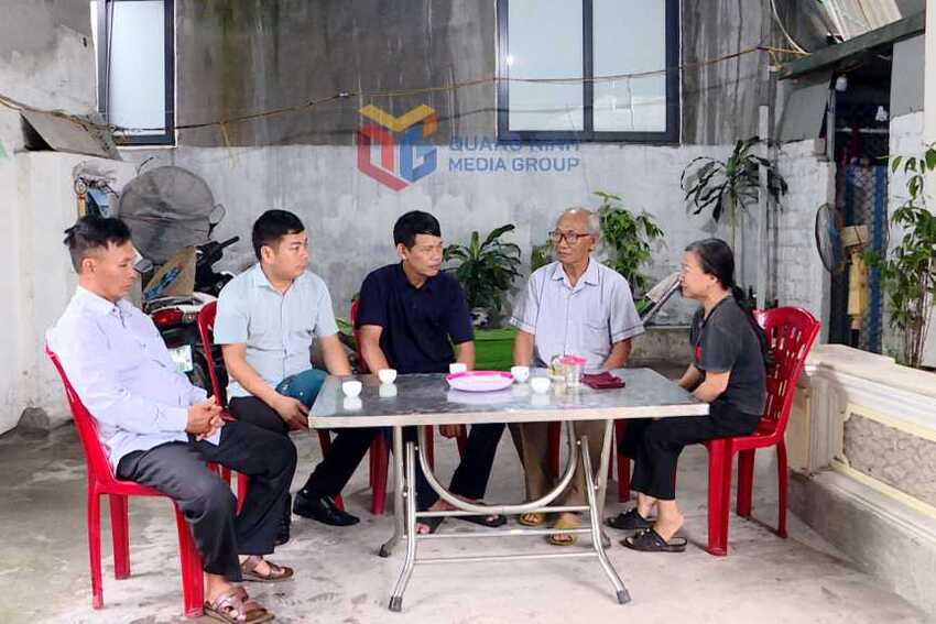 Cán bộ Mặt trận làm theo lời Bác