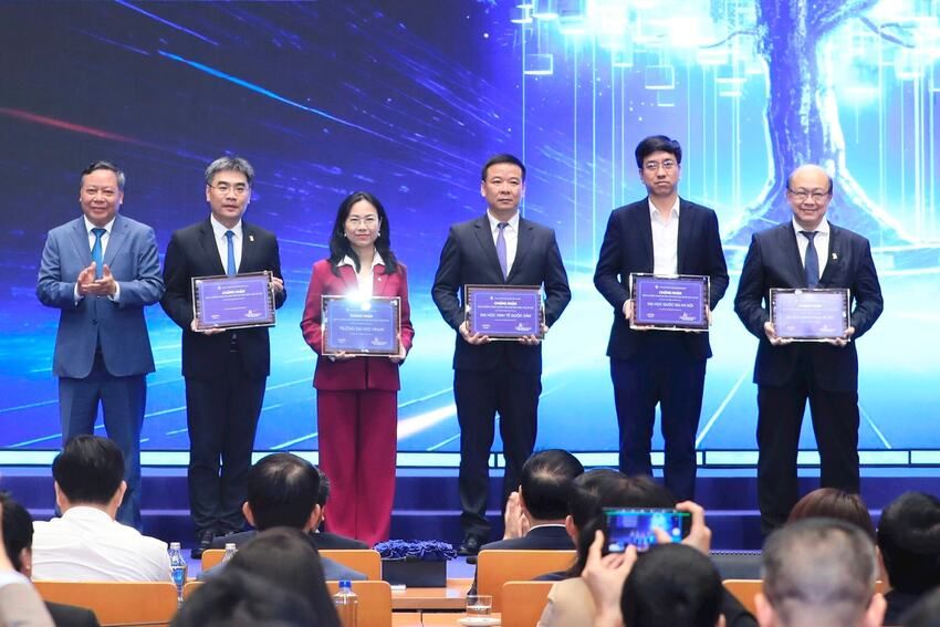 Chính thức ra mắt Công ty cổ phần Trung tâm đổi mới sáng tạo Hà Nội