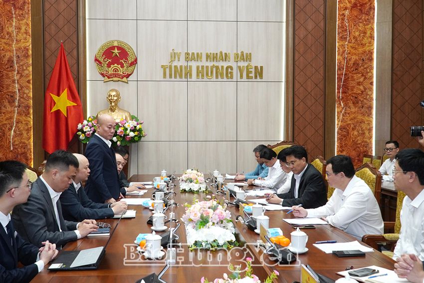 Đồng chí Phó Chủ tịch UBND tỉnh Lê Quang Hòa tiếp và làm việc với Hiệp hội Đầu tư Trung Quốc