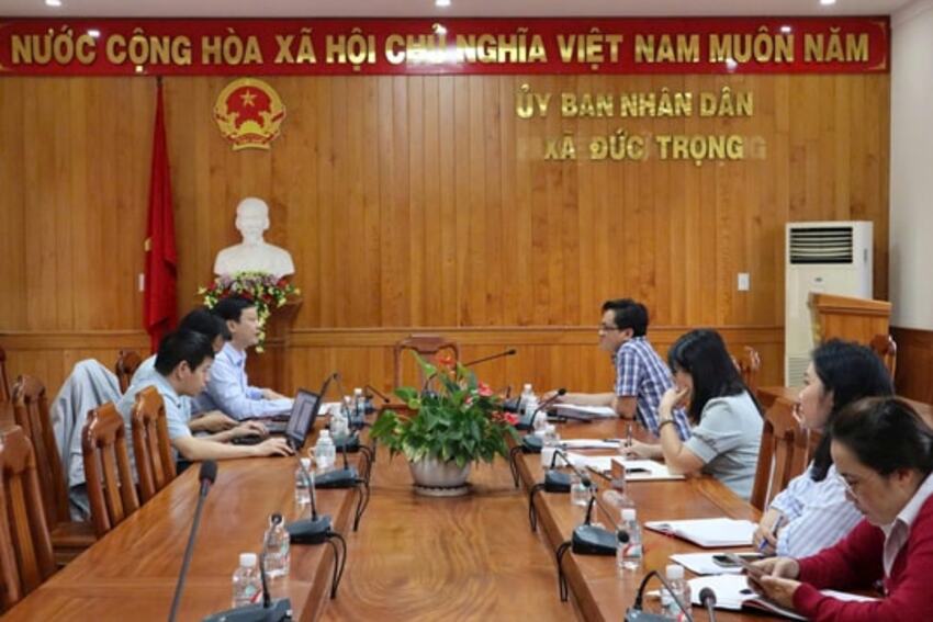 Đoàn công tác của Bộ và Sở Nội vụ Lâm Đồng nắm bắt tình hình triển khai chính quyền địa phương 2 cấp tại Đức Trọng