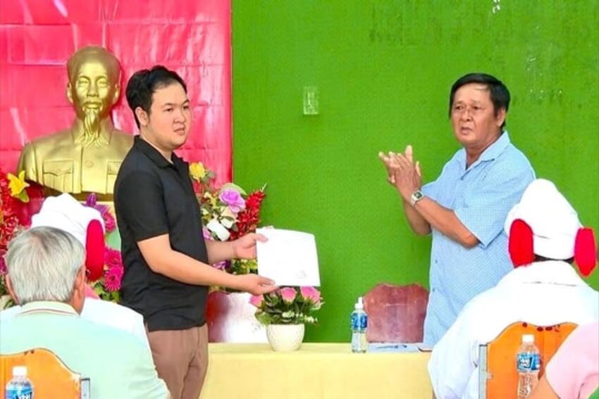 Phát triển đảng viên trong vùng đồng bào DTTS