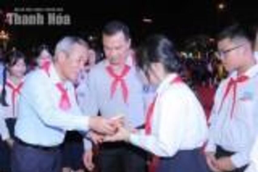 Hạc Thành lung linh đêm hội Trăng rằm