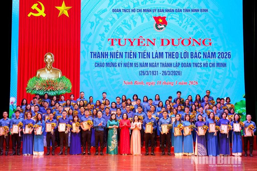 Đoàn Thanh niên UBND tỉnh tuyên dương 95 điển hình “Thanh niên tiên tiến làm theo lời Bác” năm 2026