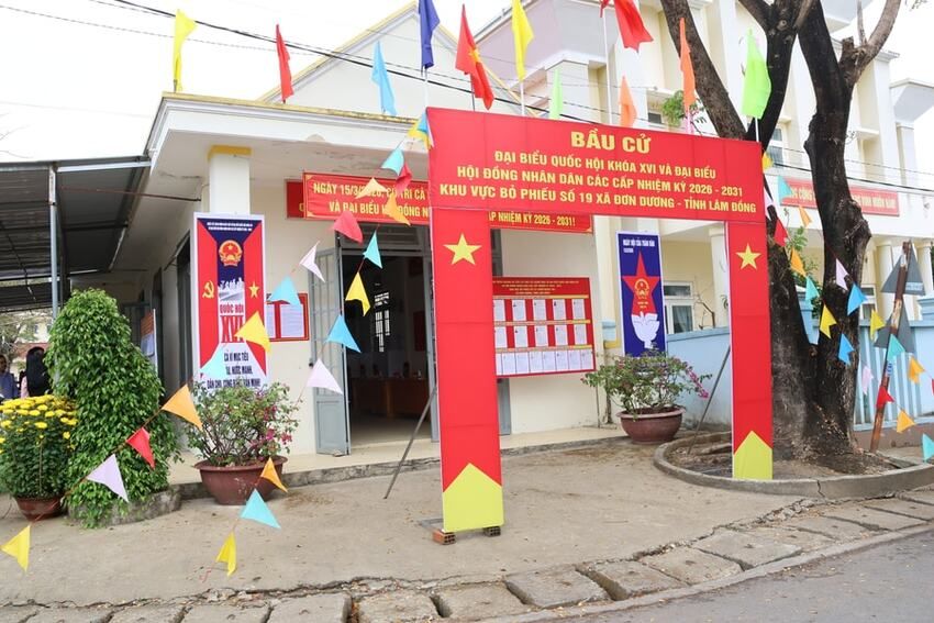 Khi người dân đặt lá phiếu niềm tin