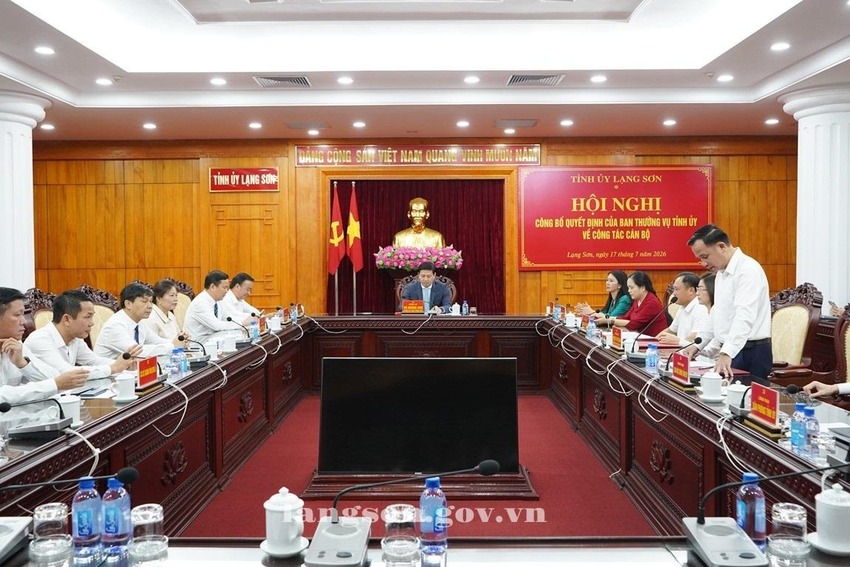 Công bố Quyết định của Ban Thường vụ Tỉnh ủy về tiếp nhận và bổ nhiệm Phó Trưởng Ban Nội chính Tỉnh ủy