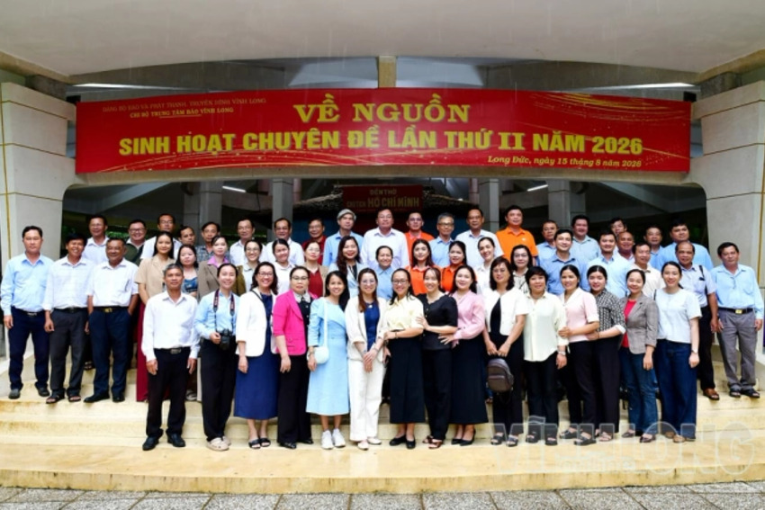 Nhân văn, sáng tạo gắn với chuyển đổi số báo chí