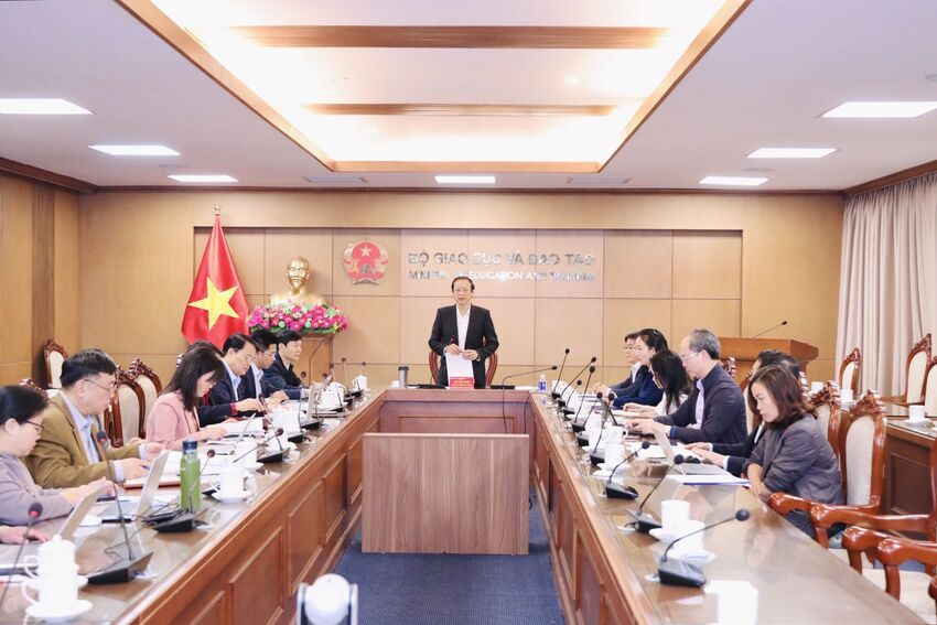 Sắp xếp mạng lưới cơ sở giáo dục theo mô hình chính quyền địa phương hai cấp