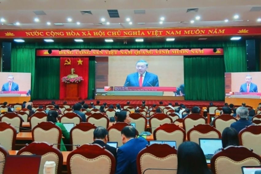 Thái Nguyên tham gia học tập các Nghị quyết của Bộ Chính trị về phát triển kinh tế nhà nước và phát triển văn hóa Việt Nam