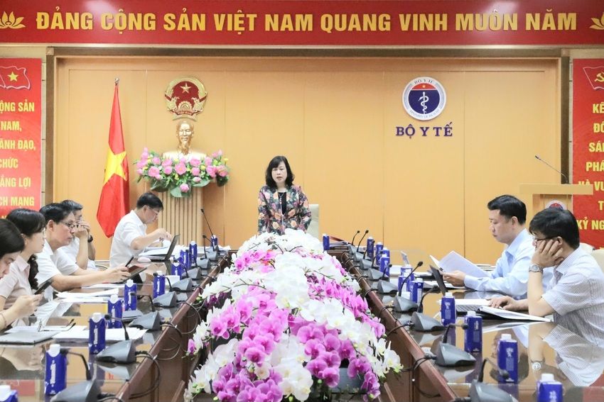 Thi đua yêu nước trong ngành y tế: Động lực phát triển và hoàn thiện hệ thống y tế