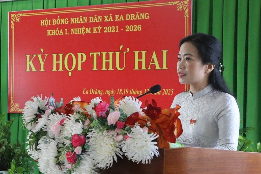 Kỳ họp thứ Hai HĐND xã Ea Drăng khóa I, nhiệm kỳ 2021-2026