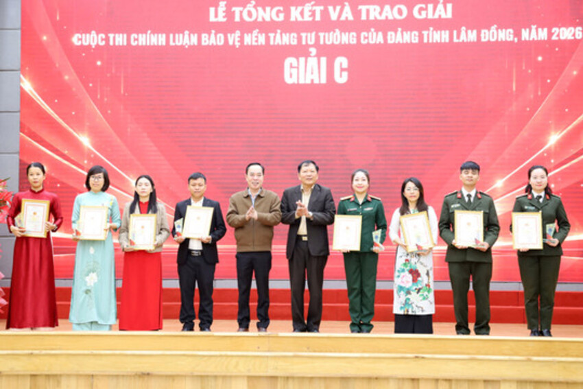 Bảo vệ nền tảng tư tưởng của Đảng bắt đầu từ cơ sở