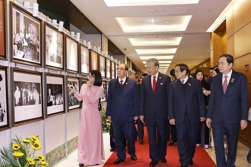 Quyền làm chủ của nhân dân và tính chính đáng của Nhà nước Việt Nam mới