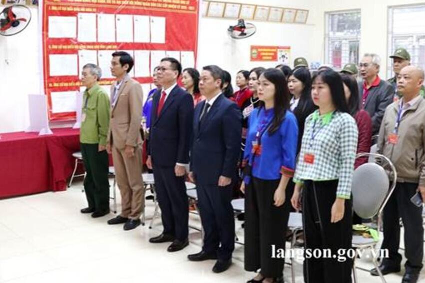 Đồng chí Đoàn Thanh Sơn, Phó Chủ tịch UBND tỉnh dự khai mạc và bỏ phiếu bầu đại biểu Quốc hội khóa XVI và đại biểu HĐND các cấp nhiệm kỳ 2026 – 2031 tại phường Đông Kinh