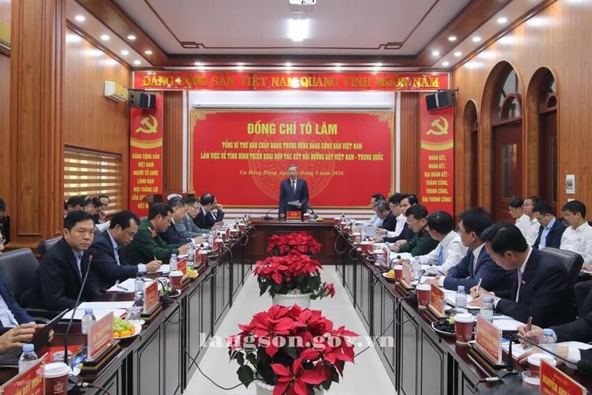 Tổng Bí thư Tô Lâm chủ trì làm việc về tình hình triển khai hợp tác kết nối đường sắt Việt Nam - Trung Quốc