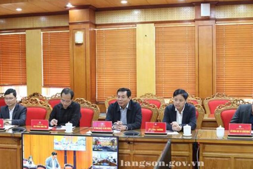 Họp trực tuyến về tình hình triển khai thực hiện các dự án lĩnh vực đường sắt