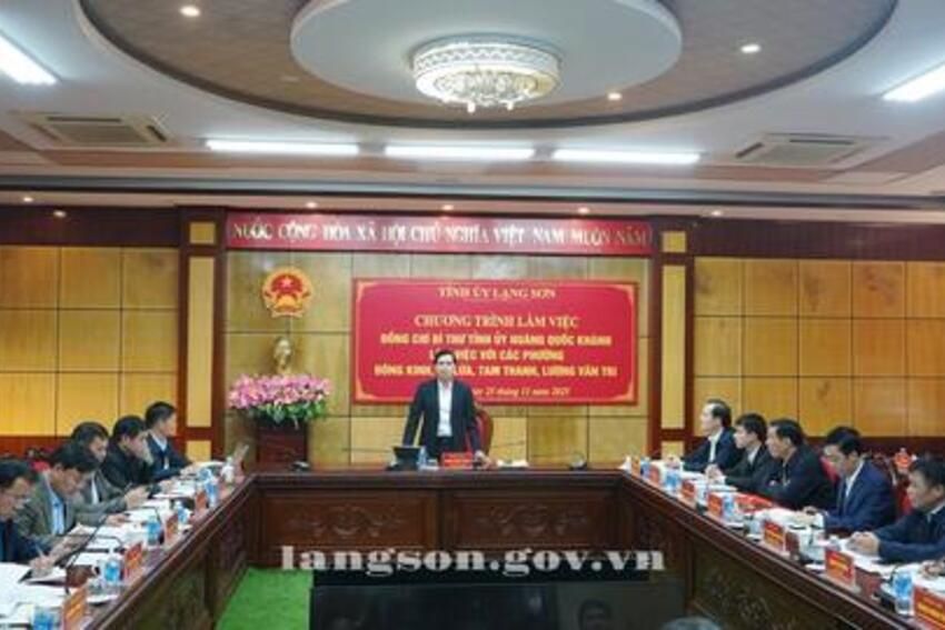 Đồng chí Hoàng Quốc Khánh, Bí thư Tỉnh uỷ làm việc với Thường trực Đảng uỷ các phường Đông Kinh, Kỳ Lừa, Lương Văn Tri, Tam Thanh