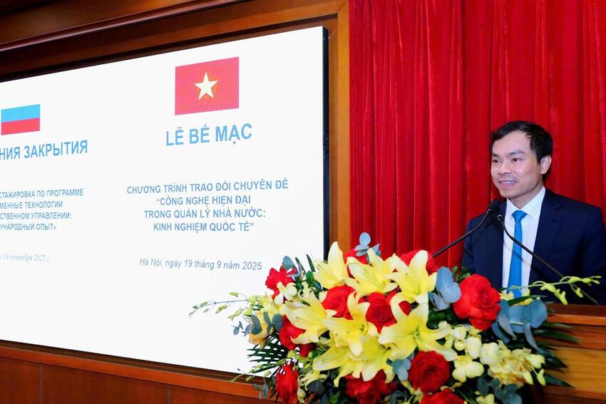 Bế mạc Chương trình trao đổi chuyên đề “Công nghệ hiện đại trong quản lý nhà nước, kinh nghiệm quốc tế” dành cho cán bộ lãnh đạo, quản lý trung, cao cấp Liên bang Nga