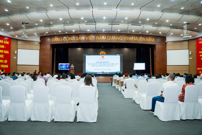 Đổi mới phương thức quản trị công việc tại Bộ Nội vụ từ nền tảng số liên thông