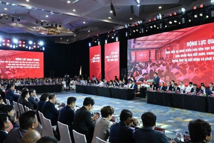 Kinh tế tư nhân là động lực, không phải “chệch hướng”- Bài 3: Những căn cứ xác đáng