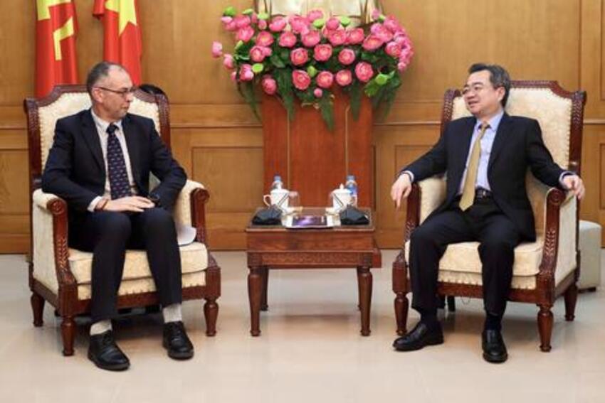 Trưởng Ban Chính sách, chiến lược Trung ương Nguyễn Thanh Nghị tiếp và làm việc với Lãnh đạo Tập đoàn Amazon