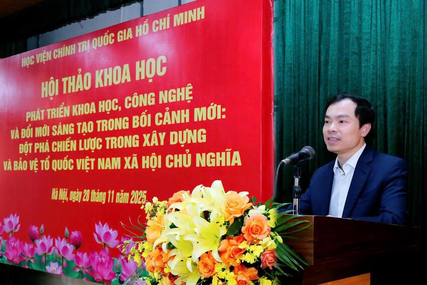 Hội thảo “Phát triển khoa học, công nghệ và đổi mới sáng tạo trong bối cảnh mới: Đột phá chiến lược trong xây dựng và bảo vệ Tổ quốc Việt Nam xã hội chủ nghĩa”