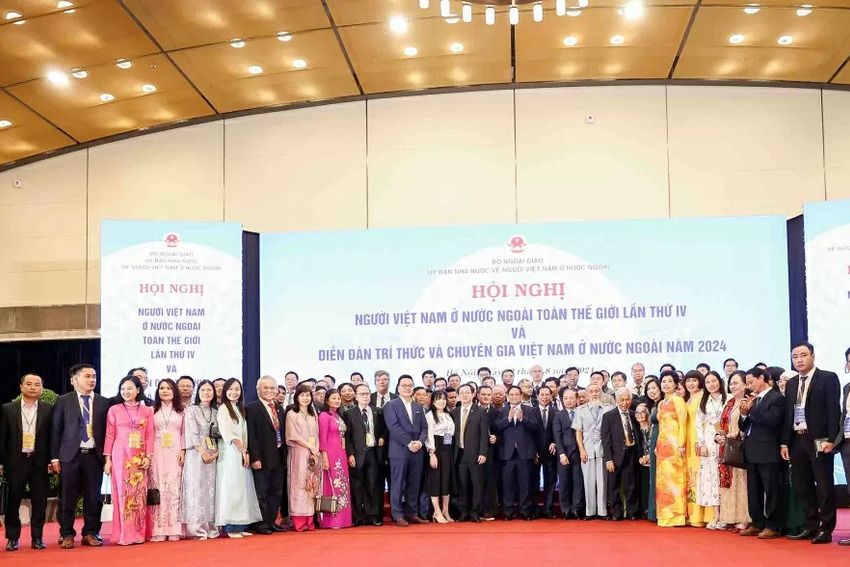 Kiều bào đồng lòng hướng về Đại hội XIV của Đảng