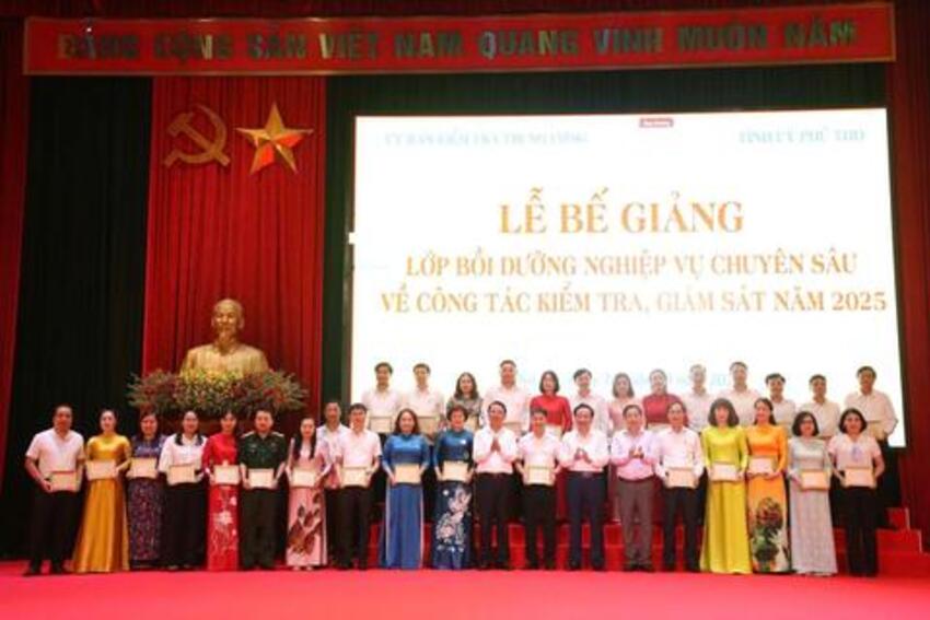 Tỉnh ủy Phú Thọ bồi dưỡng nghiệp vụ chuyên sâu cho đội ngũ cán bộ làm công tác kiểm tra, giám sát