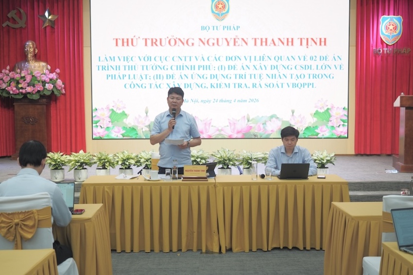 ​Đẩy nhanh hoàn thiện hai đề án về dữ liệu lớn và trí tuệ nhân tạo trong pháp luật