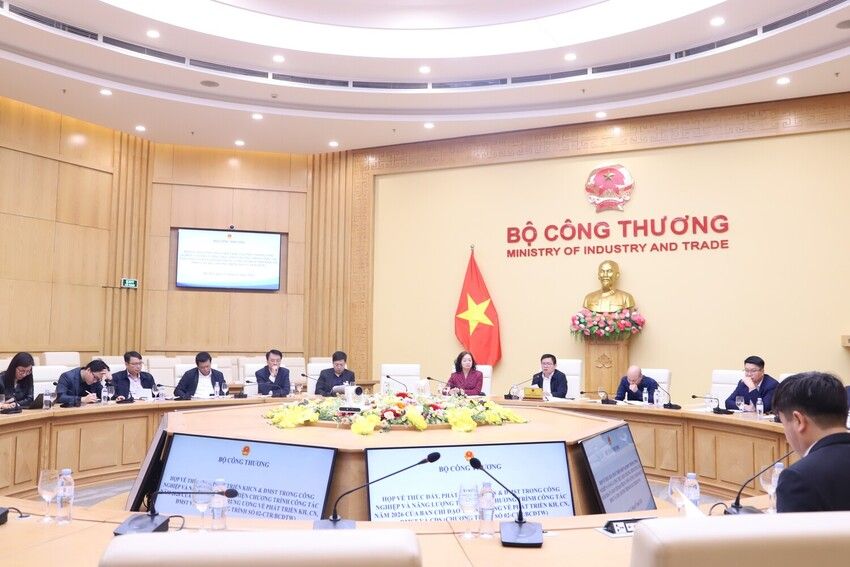 Thúc đẩy phát triển khoa học - công nghệ trong công nghiệp và năng lượng