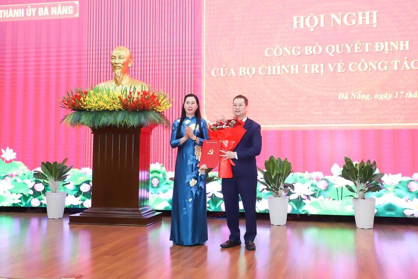 Đồng chí Nguyễn Mạnh Hùng, Phó Chủ nhiệm Ủy ban Kiểm tra Trung ương được chỉ định giữ chức Phó Bí thư Thành ủy Đà Nẵng