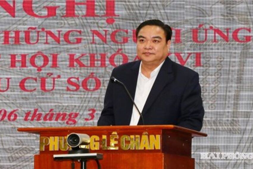 Vụ trưởng Bộ Dân tộc và Tôn giáo trình bày chương trình hành động trước cử tri Hải Phòng